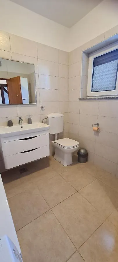 Apartment Apartman Mia Baska